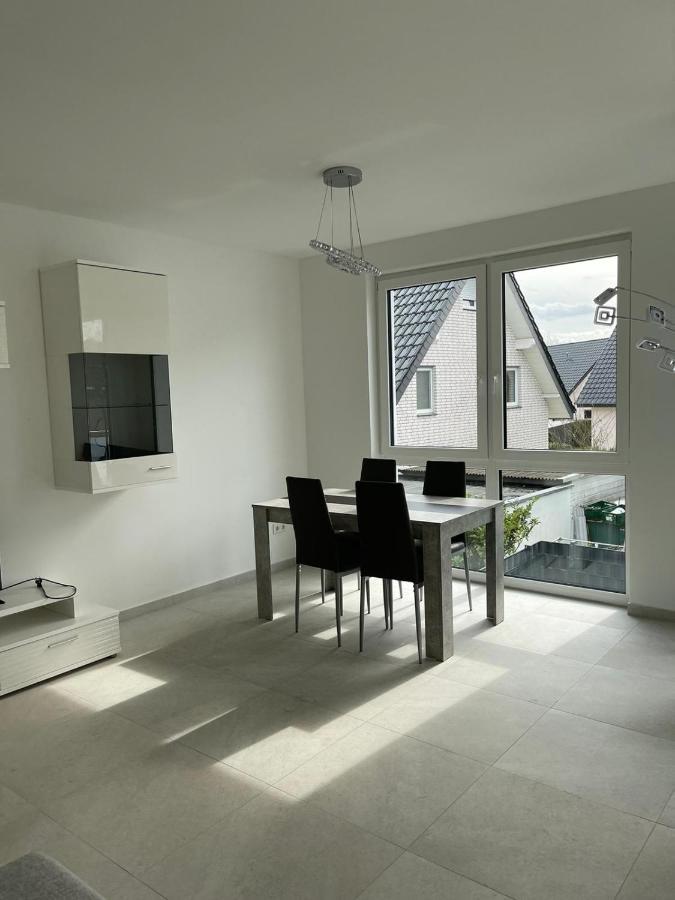 Schoene Neubauwohnung Mit Stil Μπίλεφελντ Εξωτερικό φωτογραφία