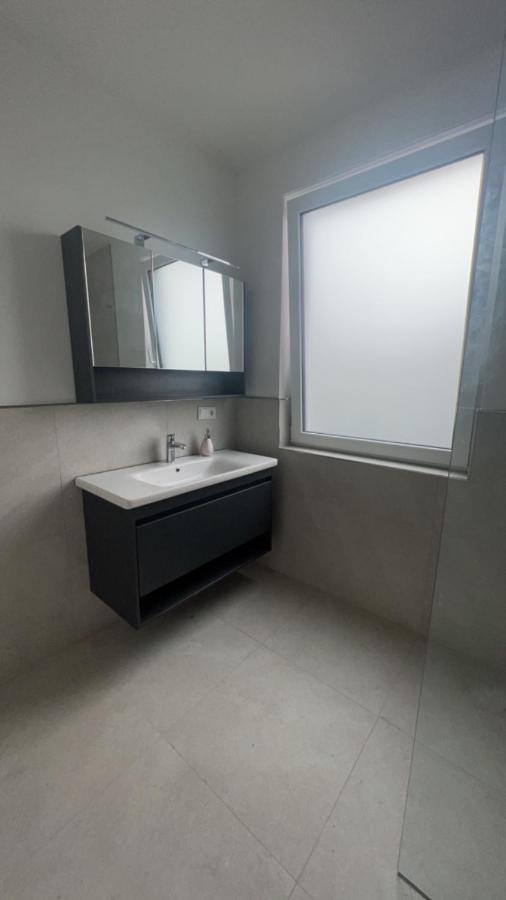 Schoene Neubauwohnung Mit Stil Μπίλεφελντ Εξωτερικό φωτογραφία